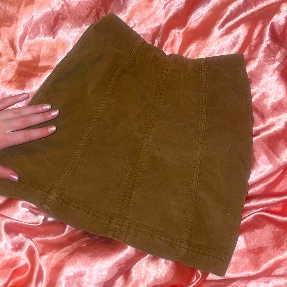 free people brown corduroy mini skirt 🤎